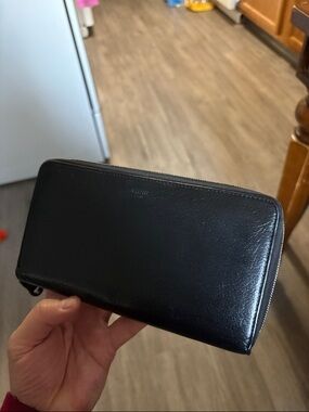 Céline made in Italy Black leather Zip-Around Leather Wallet